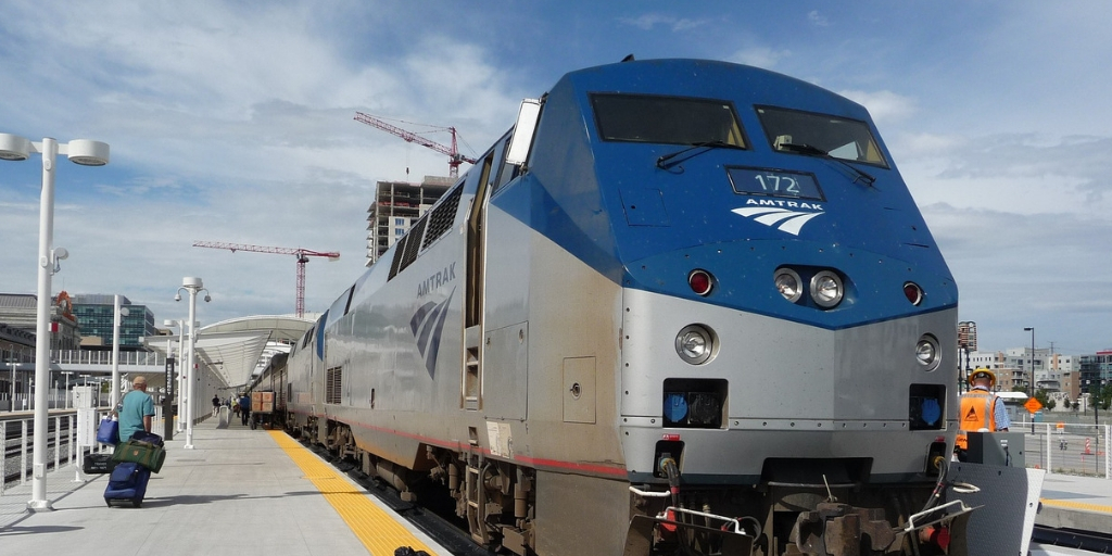 Guide to travelling on the Amtrak Coast Starlight