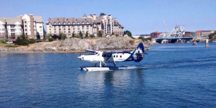 SEAPLANE LANDING IN VICTORIA HARBOUR