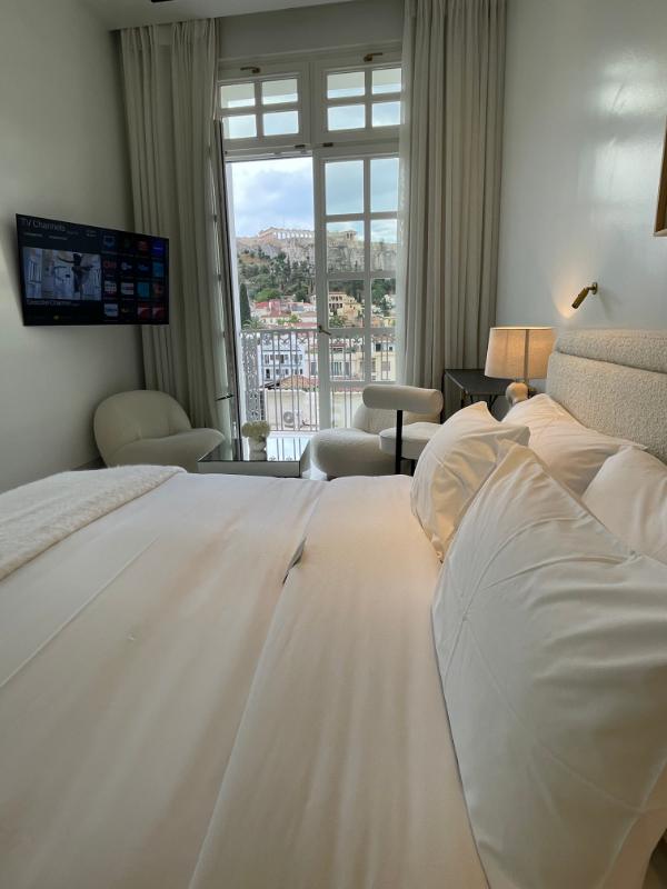 The Dolli at the Acropolis bedroom,