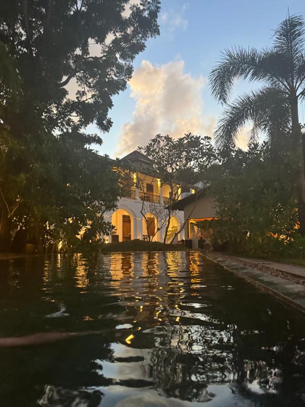 Villa White Queen