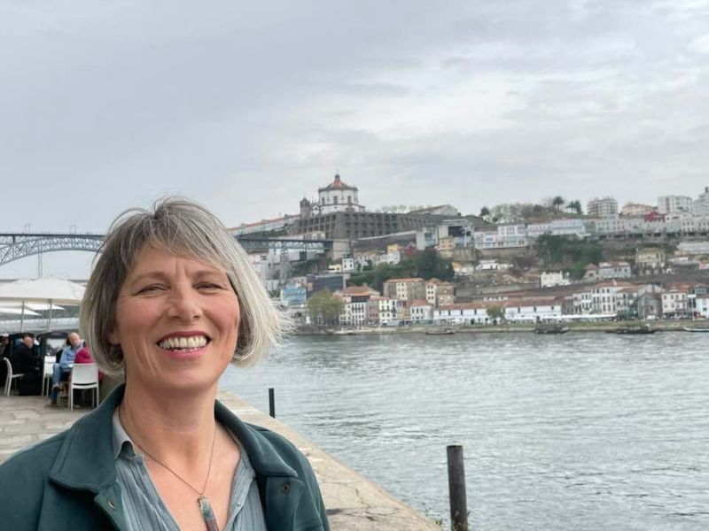 EPISODE 79 Julie in Porto