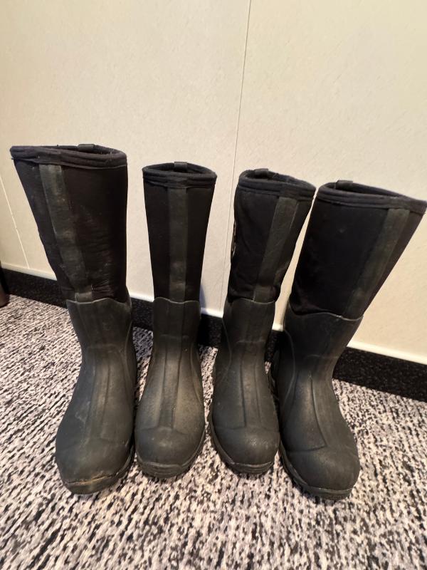 Muck boots